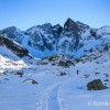 Nous marchons dans la neige vers le Vignemale