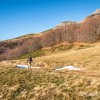 Monte tranquille vers le col