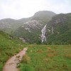 On s'approche de la cascade