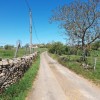 Sur la route qui va  la ferme