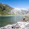 On contourne le lac d'Ossoue par le droite