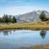 Promeneurs au lac de Soum