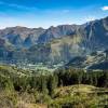 Belle vue sur les sommets depuis la piste