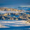 Le soleil se couche sur la neige d'Aubrac