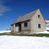 Devant la cabane de L'Escalette dans les Pyrnes