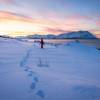 Coucher de soleil dans les Alpes de Lyngen : la magie de la nuit polaire en Norvège