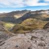 La monte est parfois un peu raide et dans des pierriers