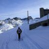 Arrive en raquettes  neige au refuge de la Glre
