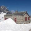Refuge d'Arrémoulit avec la neige