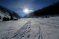 Randonn�e en raquettes � neige au refuge et lac de la Gl�re