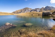 Randonnée au lac du Cardal dans la vallée d'Ossoue Randonnée au lac du Cardal dans la vallée d'Ossoue