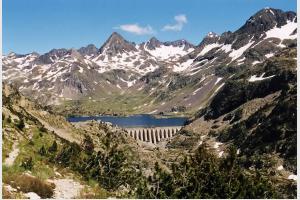 Lac et barrage de Respumoso
