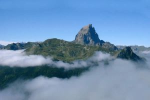 
Pic du Midi d'Ossau depuis la station de dpart du train d'Artouste