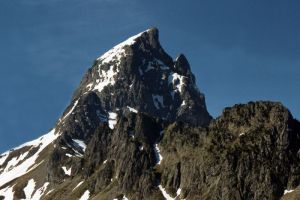Zoom sur le pic du Midi d'Ossau