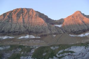 Pic du Taillon et Gabietou au mois d'aot