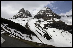 En montant vers le cirque de Troumouse