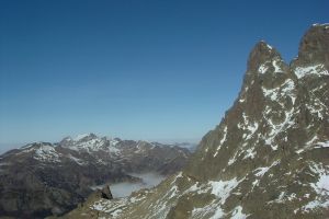 Petit pic du Midi d'Ossau et le pic de Sesques