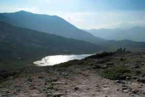 Au dessus du lac de Nino