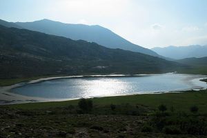 Le superbe lac de Nino