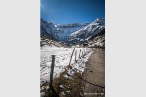 Piste qui mène au coeur du cirque de Gavarnie