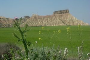 Bardenas Reales Paysage entre Castillo de Penaflor et Castildetierra