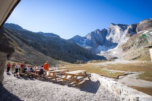 Randonnée pédestre: Refuge des Oulettes de Gaube depuis le pont d'Espagne Refuge des Oulettes de Gaube depuis le pont d'Espagne