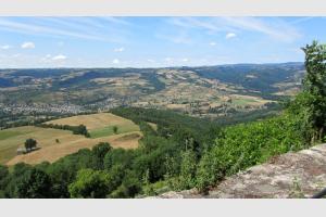 Vue sur la valle du Lot depuis le village de Roquelaure