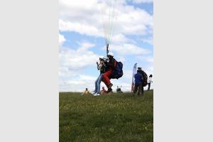 Parapente en Aveyron,  Balsac, avec le Club de parapente de la MJC de Rodez 