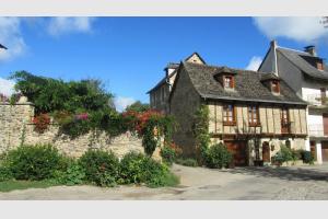 Village de Sainte Eulalie d'Olt en Aveyron