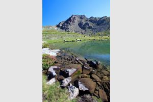 Lac Laramon dans les Alpes