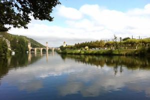 Cahors et le Pont Valentr qui enjambe le Lot