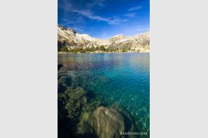 Lac d'Aumar dans le massif du Nouvielle
