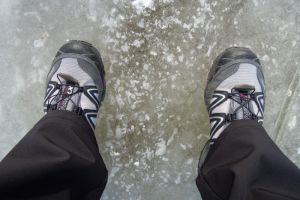 Salomon Wings sur la glace, gele