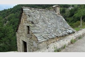 Les toits de lauzes Aveyronnaises