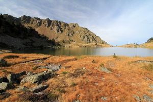 Au bord du lac de Caderolle
