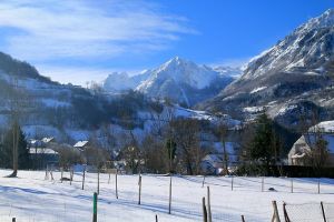Luz Saint Sauveur sous la neige