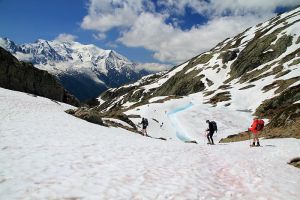 Randonneurs aux lacs des Chserys