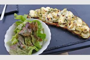 Tartine sale  la Maison de l'Aubrac