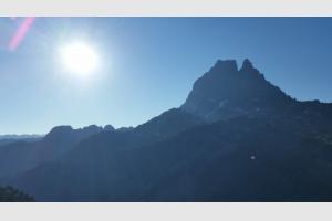 Matin ensoleill sur le Pic du Midi d'Ossau
