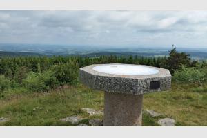 Randonnée au Puy de la Tuile Table d'orientation du Puy de la Tuile