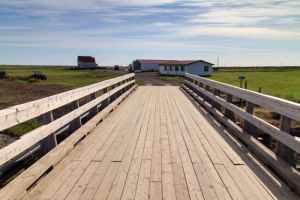 Le pont avant le dpart, juste  droite