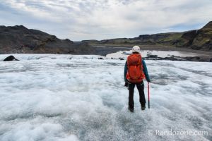 Sac Osprey Atmos 50 AG sur un glacier d'Islande