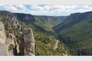 Le temps se couvre sur les gorges