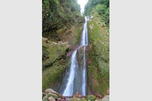 La cascade du Galion sur toute sa hauteur