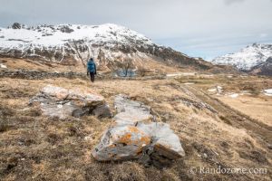 Rochers sur le plateau de Saugu