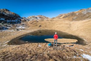 Devant le lac du Clou