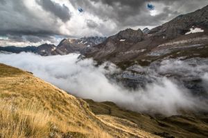 Mer de nuages depuis le col de Tentes