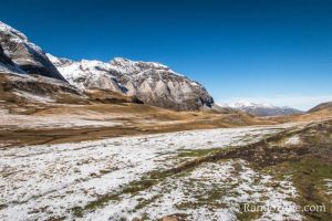 On marche dans la neige
