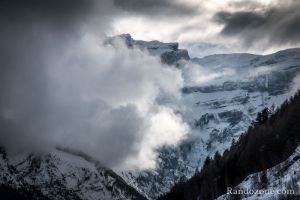 Cirque de Gavarnie dans les nuages en janvier 2017