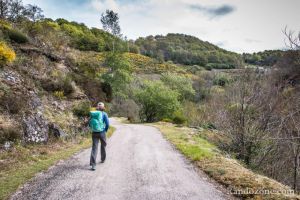 Descente le long de la route